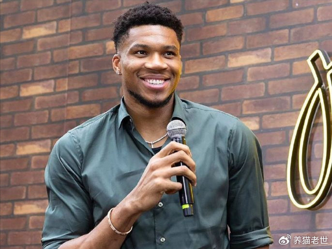 kaiyun-塔图姆：我年收入5亿，库里：我7.8亿，他：麻烦让一让|斯蒂芬·库里|凯文·杜兰特|耐克|詹姆斯|吉安尼斯·安特托孔波_新浪体育_新浪新闻