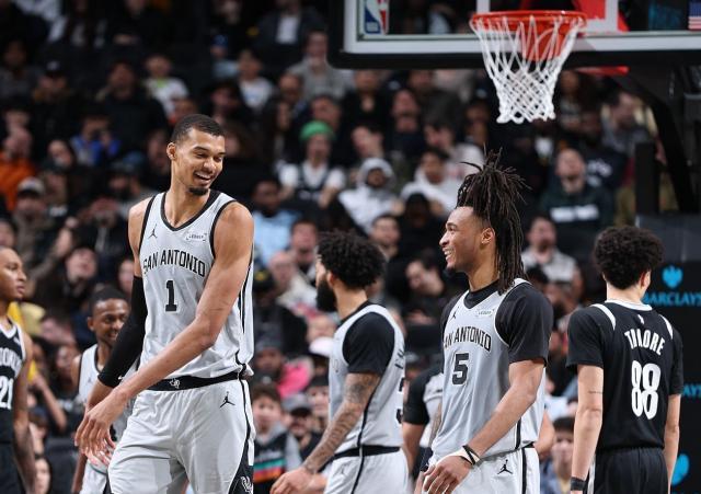 开云官网-二月11胜0负不败！马刺计划有变：梦回GDP时代冲冠