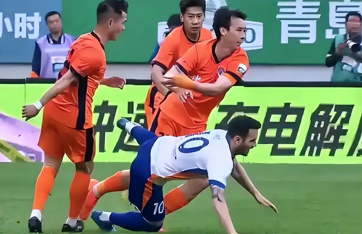 开云官网-随着重庆铜梁龙1-1，申花3-0，中超最新排名出炉！山东1-4惨败